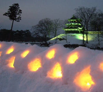 冬の高田城雪行燈めぐり