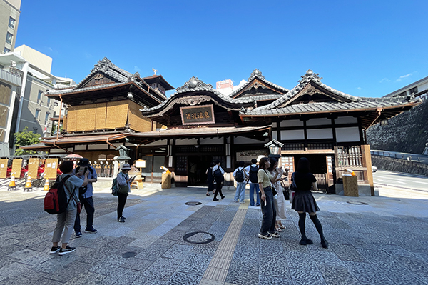 道後温泉本館